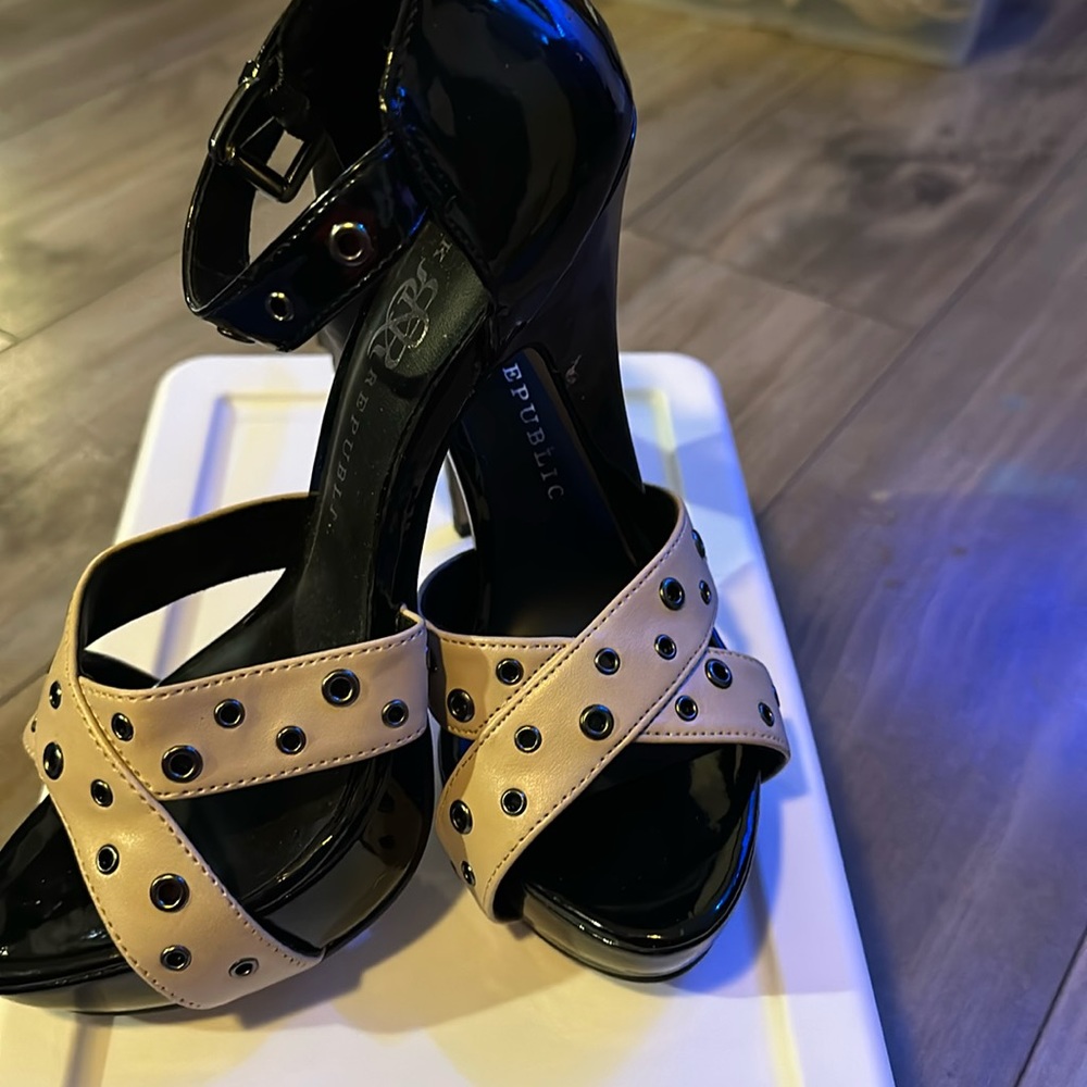 Sexy, black and tan high heels, brand new sandal